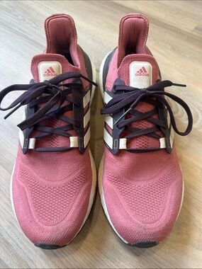 Adidas Ultraboost22 Women’s Rose Pink Athletic Running Shoes